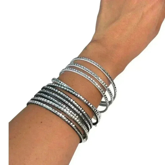 Y2K Fashion Jewelry Bangle Bracelets NWT 11 Sets of 2 Silver and Black - Picture 4 of 7